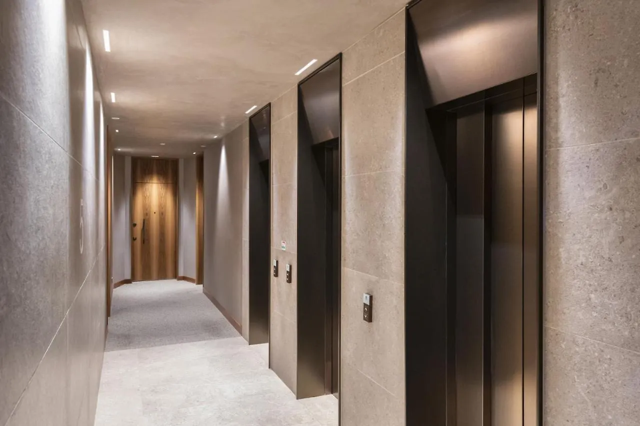 Easylife - Lussuosa Dimora Con Rooftop Condominiale Vista Duomo Milano 0*,  İtalya